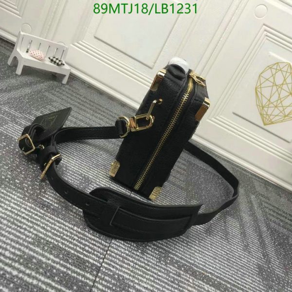 Louis Vuitton AAA+ Replica Handle Trunk LB12315761238