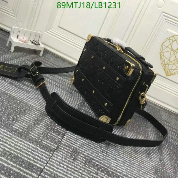 Louis Vuitton AAA+ Replica Handle Trunk LB12315761238