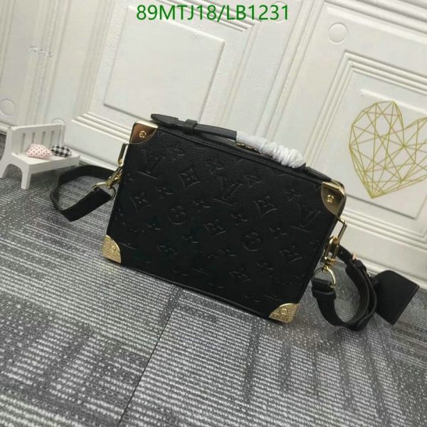 Louis Vuitton AAA+ Replica Handle Trunk LB12315761238