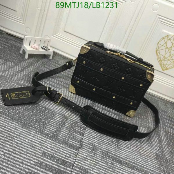 Louis Vuitton AAA+ Replica Handle Trunk LB12315761238