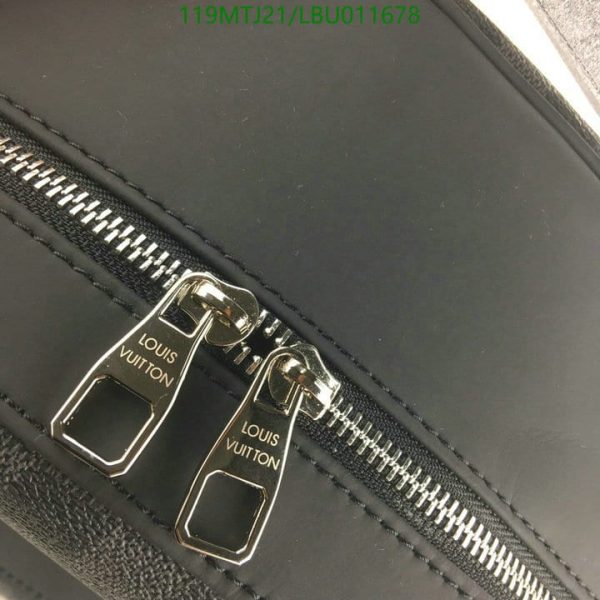 Louis Vuitton AAA+ Replica Josh Backpack LBU0116785016