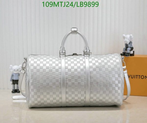 Louis Vuitton AAA+ Replica Keepall 50 checkerboard print leather handle bag LB98995987467