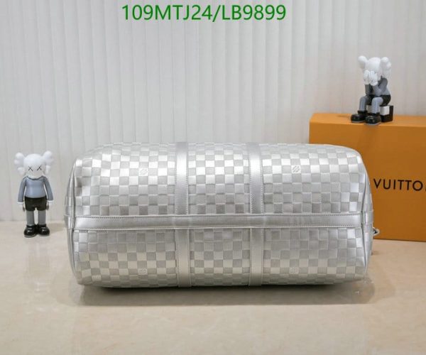 Louis Vuitton AAA+ Replica Keepall 50 checkerboard print leather handle bag LB98995987467