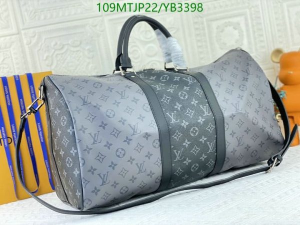 Louis Vuitton AAA+ Replica Keepall Bandouli Bag YB33988965247