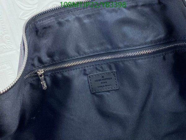 Louis Vuitton AAA+ Replica Keepall Bandouli Bag YB33988965247