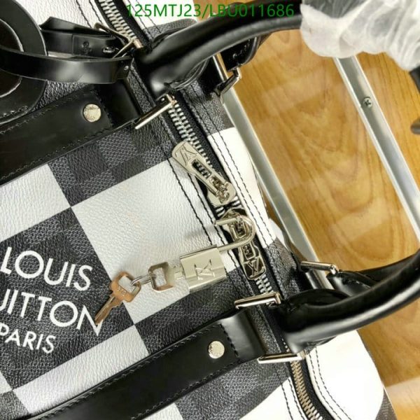 Louis Vuitton AAA+ Replica Keepall Bandouliere Bag Giant Damier Graphite LBU0116864026