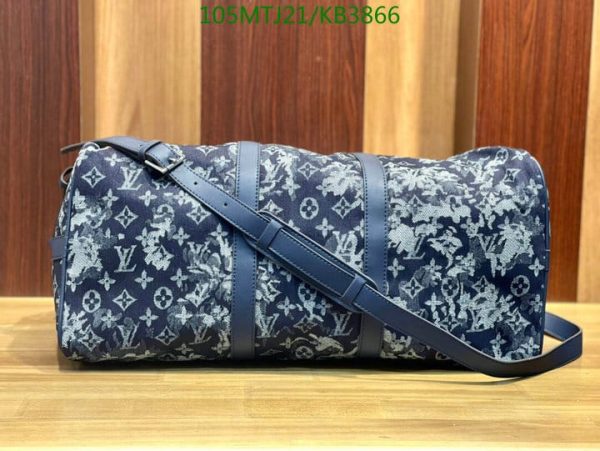 Louis Vuitton AAA+ Replica Keepall Bandouliere Bag KB38662546789