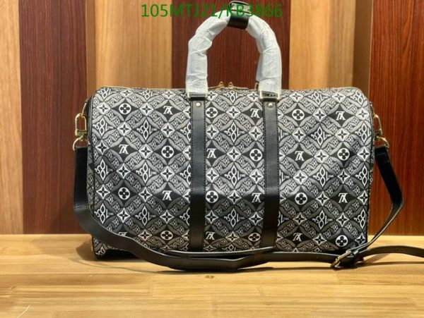 Louis Vuitton AAA+ Replica Keepall Bandouliere Bag KB38662546789