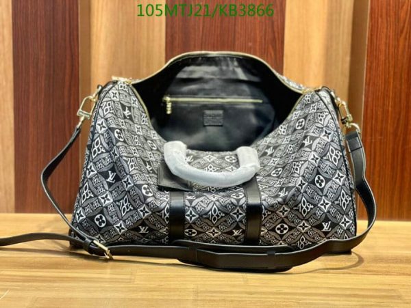 Louis Vuitton AAA+ Replica Keepall Bandouliere Bag KB38662546789