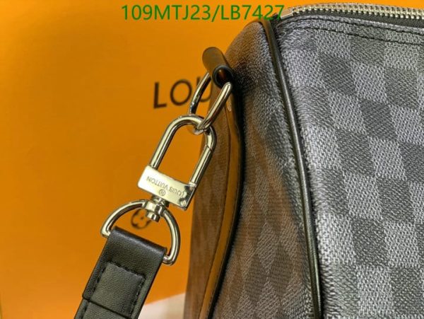 Louis Vuitton AAA+ Replica Keepall Bandouliere Bag LB74278942678