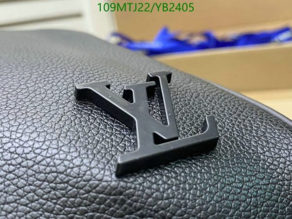 Louis Vuitton AAA+ Replica Keepall Bandouliere Bag Taigarama YB24056543789