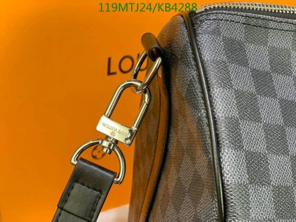 Louis Vuitton AAA+ Replica Keepall Bandouliere Heritage KB42886538654