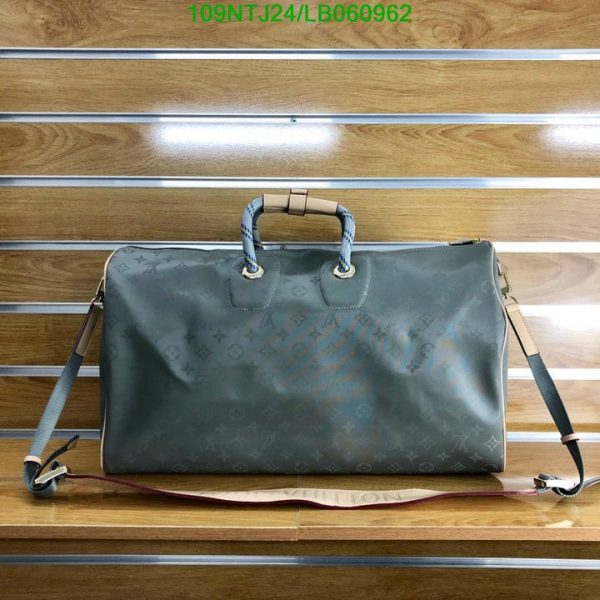 Louis Vuitton AAA+ Replica Keepall Bandouliere Titanium Grey LB06096257891