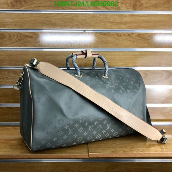 Louis Vuitton AAA+ Replica Keepall Bandouliere Titanium Grey LB06096257891