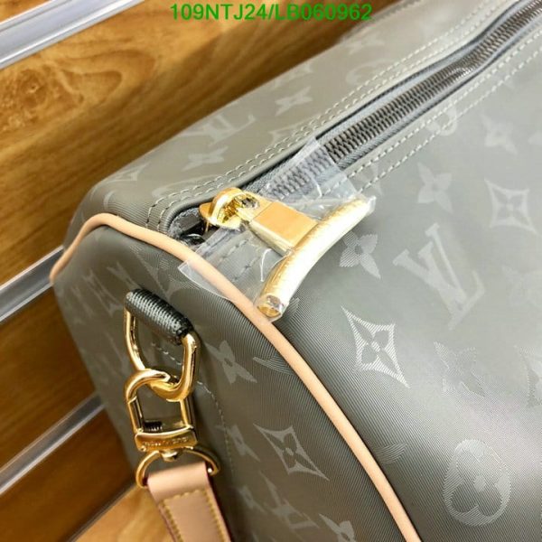 Louis Vuitton AAA+ Replica Keepall Bandouliere Titanium Grey LB06096257891