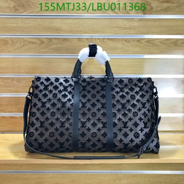 Louis Vuitton AAA+ Replica Keepall Triangle Bandouliere LBU0113685039