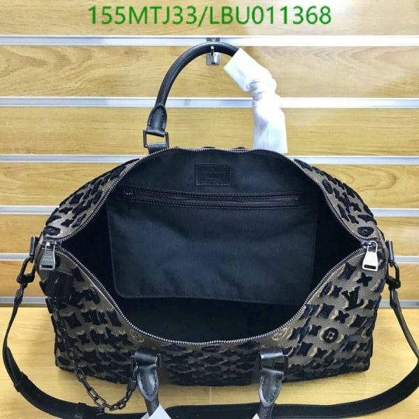 Louis Vuitton AAA+ Replica Keepall Triangle Bandouliere LBU0113685039