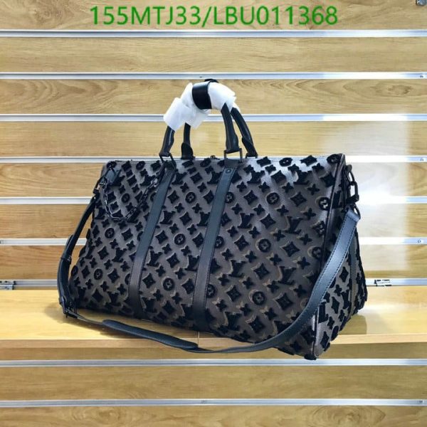 Louis Vuitton AAA+ Replica Keepall Triangle Bandouliere LBU0113685039