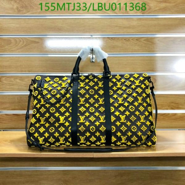 Louis Vuitton AAA+ Replica Keepall Triangle Bandouliere LBU0113685039