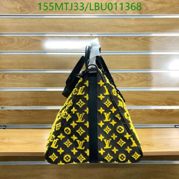 Louis Vuitton AAA+ Replica Keepall Triangle Bandouliere LBU0113685039