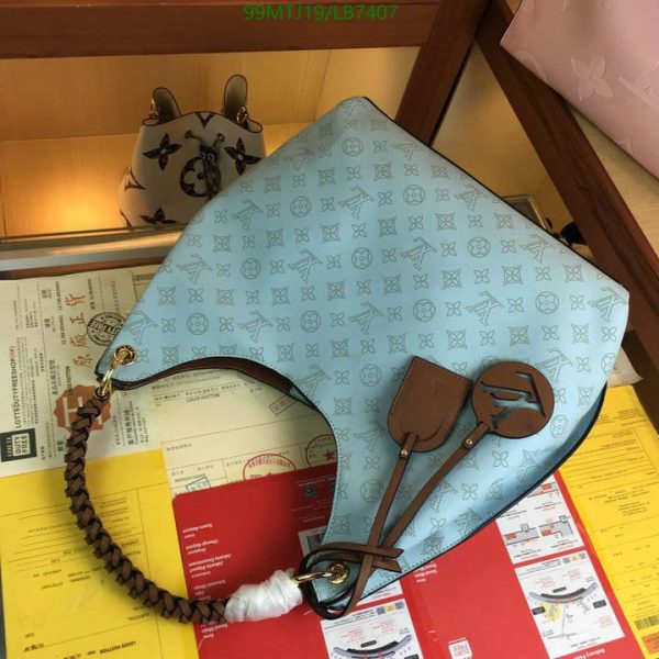 Louis Vuitton AAA+ Replica Ladies Handbag LB74072586458