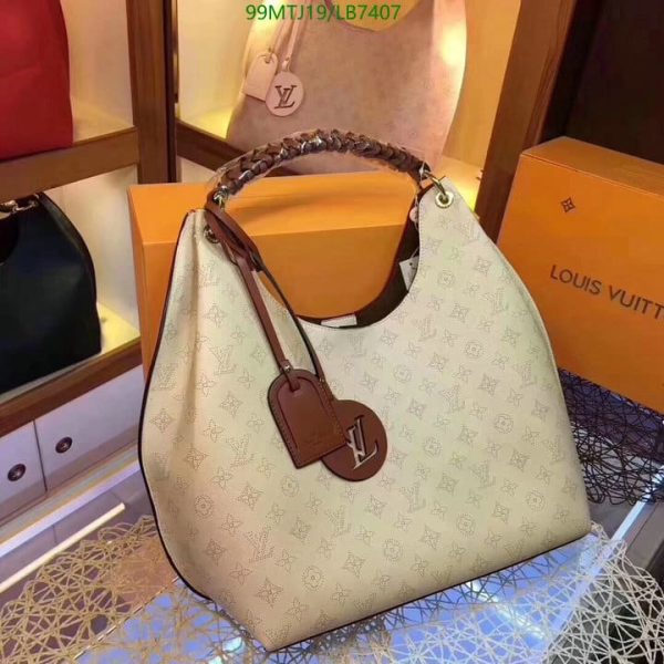 Louis Vuitton AAA+ Replica Ladies Handbag LB74072586458