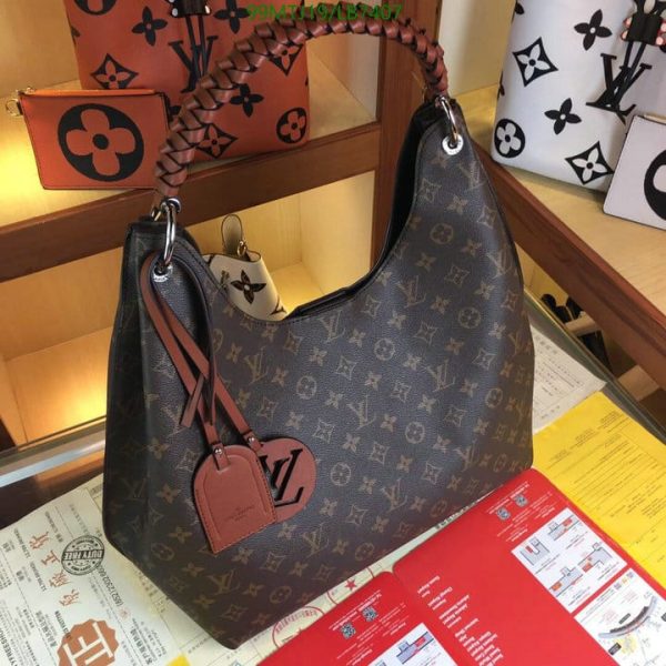 Louis Vuitton AAA+ Replica Ladies Handbag LB74072586458