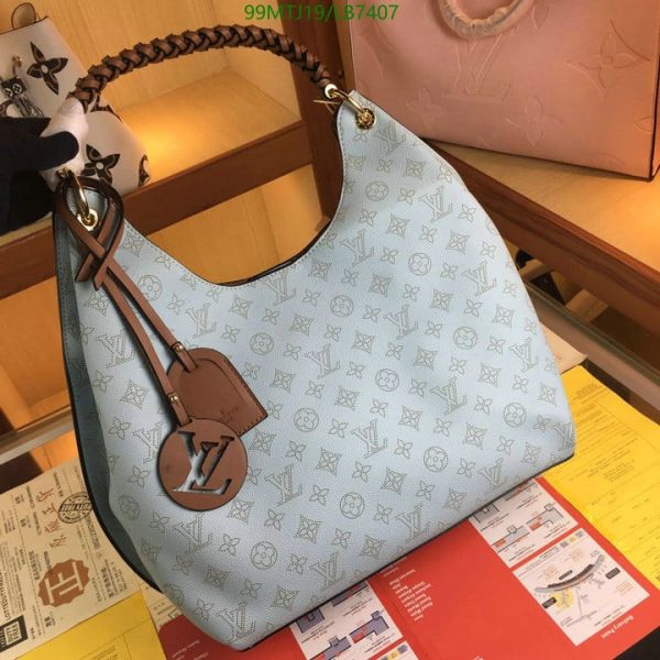 Louis Vuitton AAA+ Replica Ladies Handbag LB74072586458