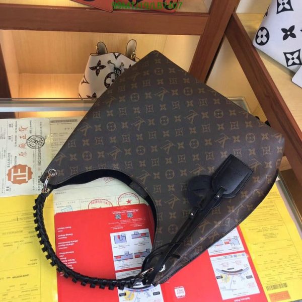 Louis Vuitton AAA+ Replica Ladies Handbag LB74072586458