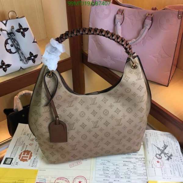 Louis Vuitton AAA+ Replica Ladies Handbag LB74072586458