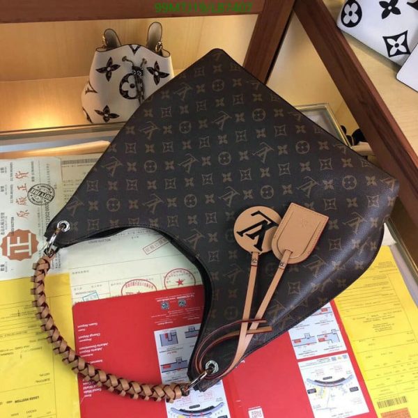 Louis Vuitton AAA+ Replica Ladies Handbag LB74072586458