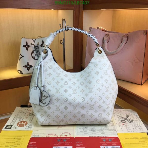 Louis Vuitton AAA+ Replica Ladies Handbag LB74072586458