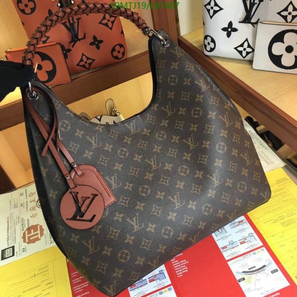 Louis Vuitton AAA+ Replica Ladies Handbag LB74072586458