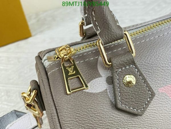 Louis Vuitton AAA+ Replica Leather Handbag YB54492587412