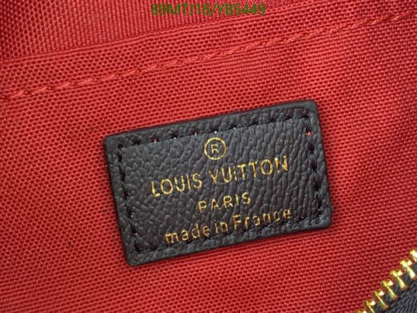 Louis Vuitton AAA+ Replica Leather Handbag YB54492587412