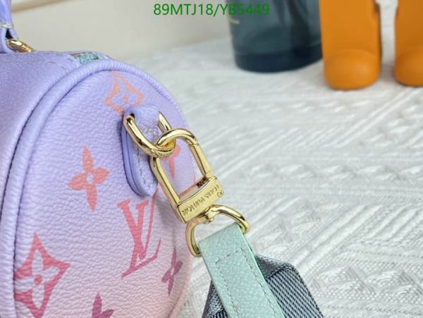 Louis Vuitton AAA+ Replica Leather Handbag YB54492587412