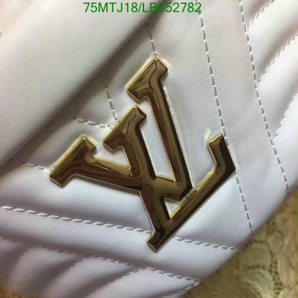 Louis Vuitton AAA+ Replica Leather New Wave Bumbag LB05278257016