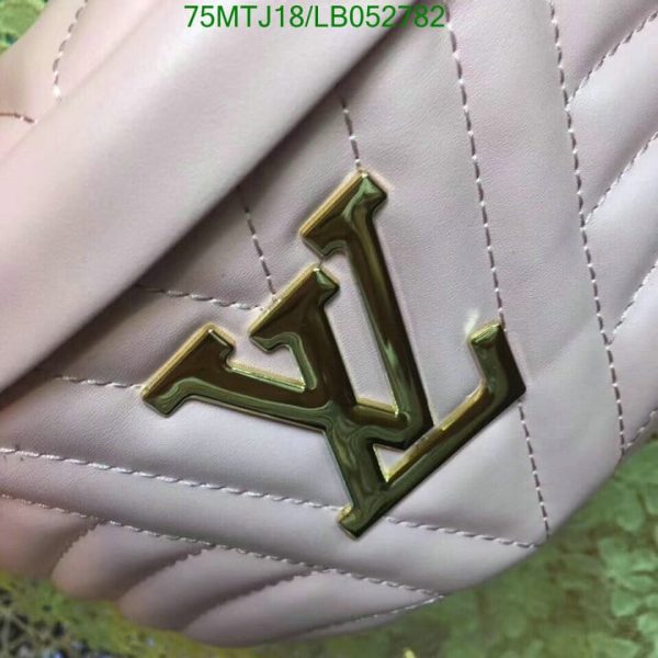 Louis Vuitton AAA+ Replica Leather New Wave Bumbag LB05278257016