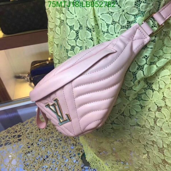 Louis Vuitton AAA+ Replica Leather New Wave Bumbag LB05278257016