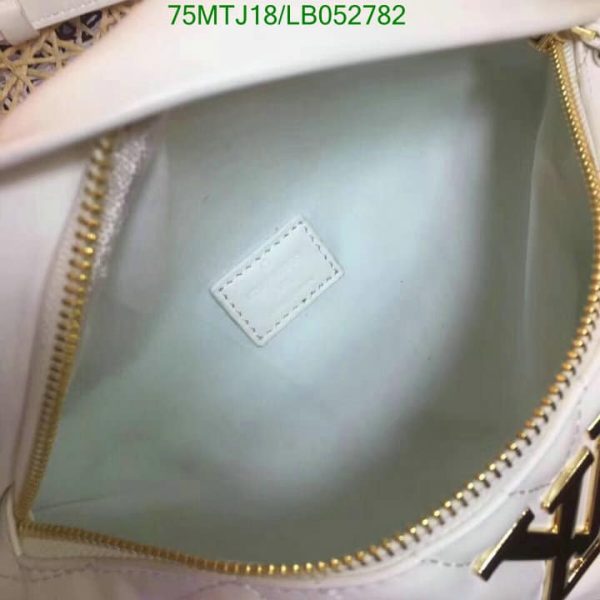 Louis Vuitton AAA+ Replica Leather New Wave Bumbag LB05278257016