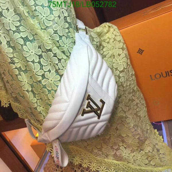 Louis Vuitton AAA+ Replica Leather New Wave Bumbag LB05278257016