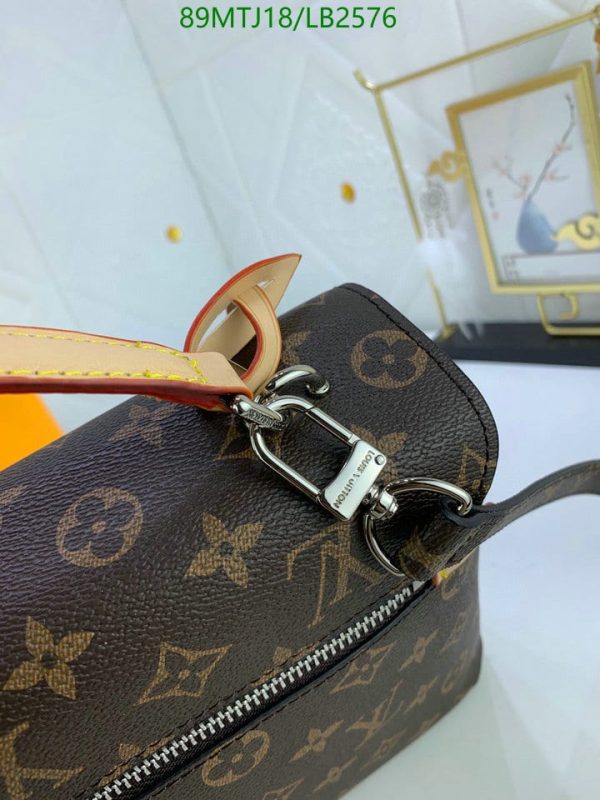 Louis Vuitton AAA+ Replica LockMe Satchel Bag LB25765712358