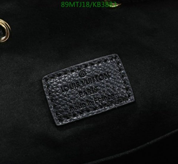 Louis Vuitton AAA+ Replica Lockme Bucket KB38837345698