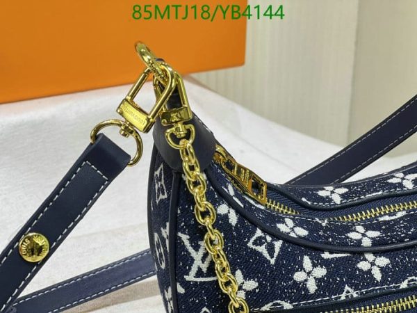 Louis Vuitton AAA+ Replica Loop Baguette Handbag YB41447459823