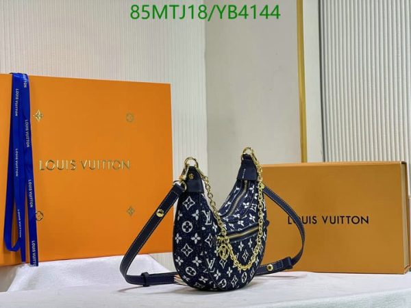 Louis Vuitton AAA+ Replica Loop Baguette Handbag YB41447459823