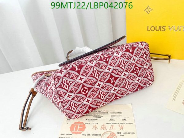 Louis Vuitton AAA+ Replica MM Gold Hardware LBP0420765428