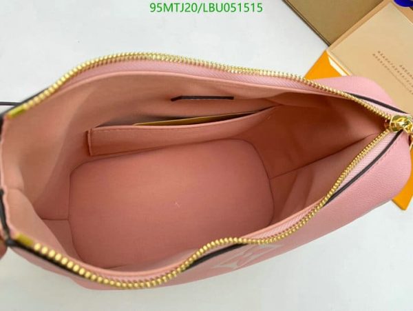 Louis Vuitton AAA+ Replica Marshmallow LBU0515152154