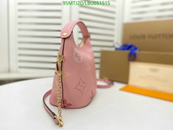 Louis Vuitton AAA+ Replica Marshmallow LBU0515152154