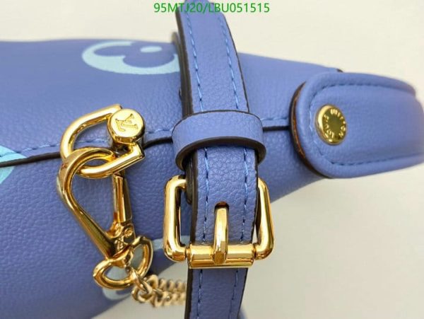 Louis Vuitton AAA+ Replica Marshmallow LBU0515152154