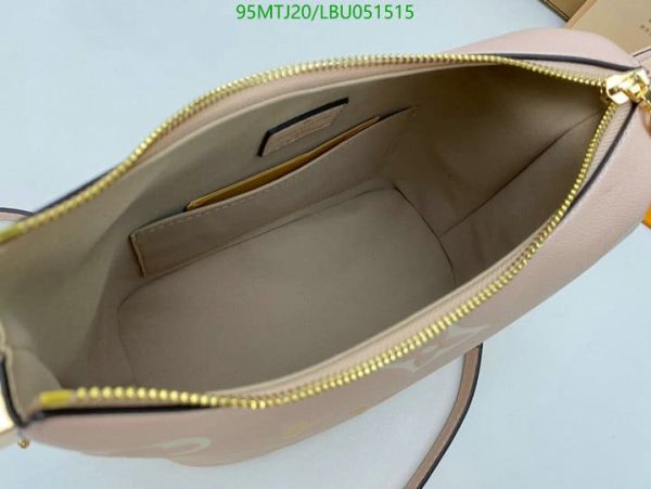 Louis Vuitton AAA+ Replica Marshmallow LBU0515152154